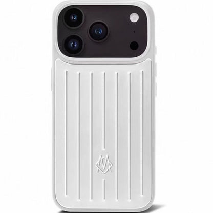Iphone 17 rimowa !